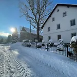 Holiday home Dom Pod Debem *
