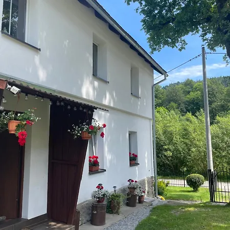 Holiday home Dom Pod Debem Konradow (Lower Silesia)