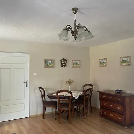 Dom Pod Debem Konradow (Lower Silesia)