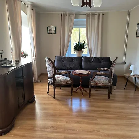 Dom Pod Debem Tatil Evi