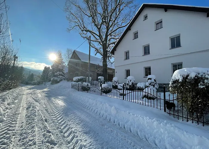 بيت للعطل Dom Pod Debem *