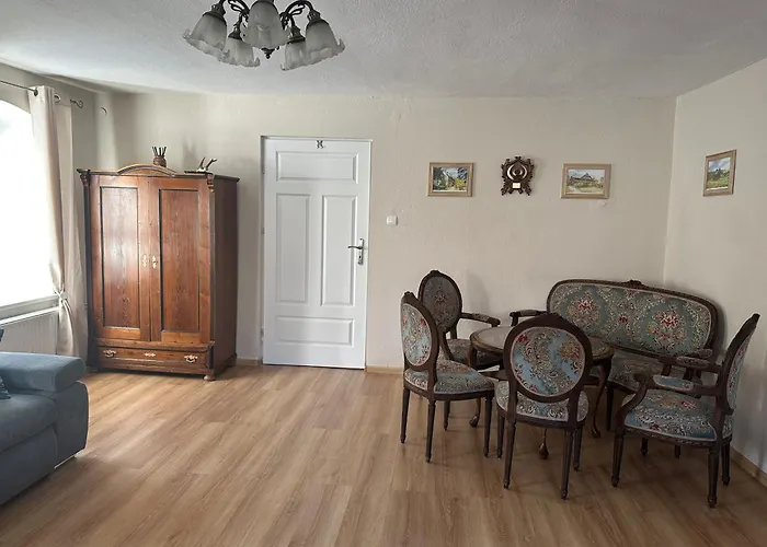 Dom Pod Debem Konradow (Lower Silesia)